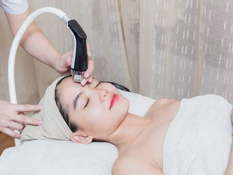 Điện Di Siêu Tinh Chất